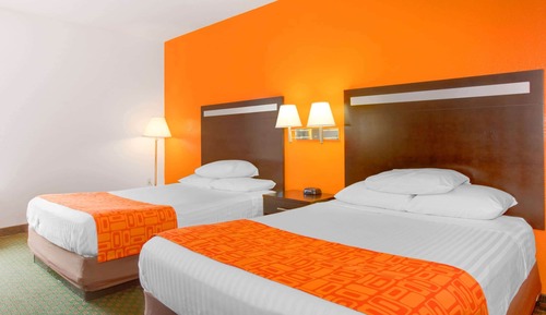 Standard Room, 2 Queen Beds, Non Smoking