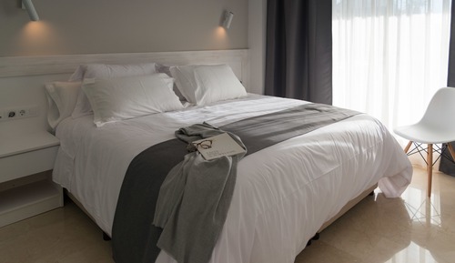 Grand Apartment, 2 Bedrooms, Partial Sea View, Corner