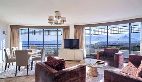 Suite, 1 King Bed