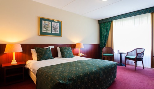 Comfort Room, Terrace