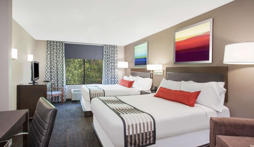 Business Room, 2 Queen Beds, Accessible, Non Smoking