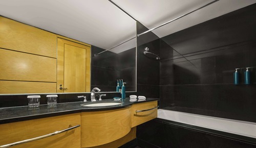 Deluxe Room, 2 Twin Beds, City View