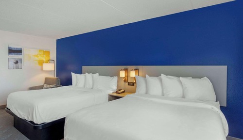 Room, 2 Queen Beds, Accessible, Non Smoking