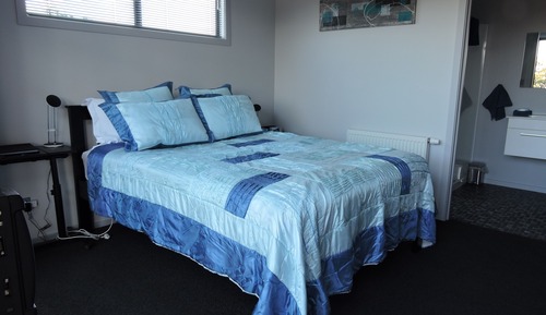Ensuite Room