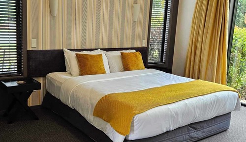 Premium Studio Suite, 1 King Bed