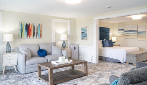 Oceanfront Queen Suite w/ Kitchen