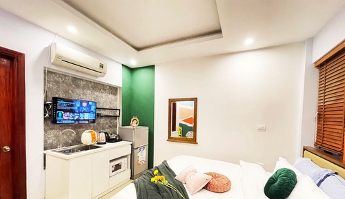Deluxe Studio