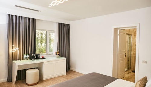 Exclusive Room, Hot Tub, Garden Area