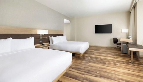 Deluxe Room, 2 Queen Beds, City View (Mobility Accessible, Roll-In Shower)