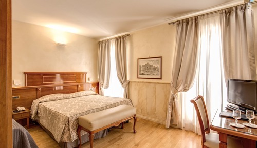 Classic Triple Room