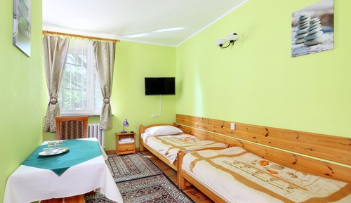 Twin Room (2 single beds)
