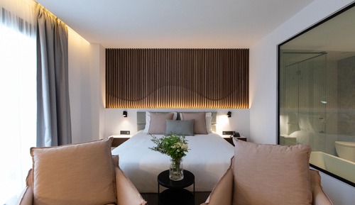 Junior Suite, City View