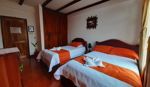 Basic Single Room, 2 Twin Beds