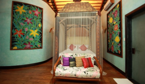 Superior Suite, 1 King Bed, Bathtub