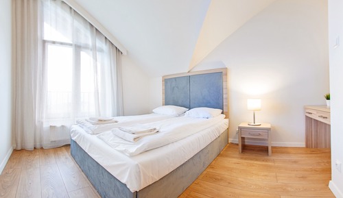 Apartment (140)