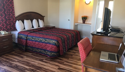 Standard Room, 1 King Bed, Non Smoking, Refrigerator & Microwave