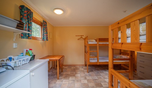 Cabin, Multiple Beds, Shared Bathroom (14 m2)
