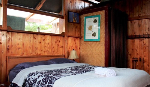 Deluxe Cabin, 1 Queen Bed, Ground Floor (Noni)