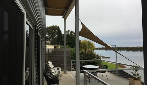 Comfort Duplex, 2 Bedrooms, River View, Beachfront