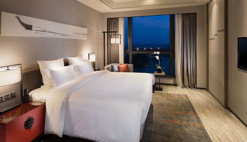 Executive Room, 1 King Bed, Club Lounge Access