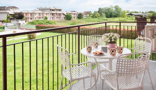 Apartment with Balcony