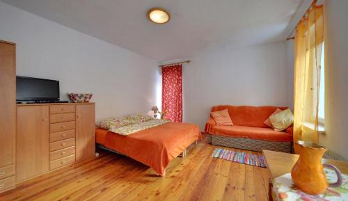 Double or Twin Room with Private External Bathroom