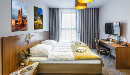 Large Double Room