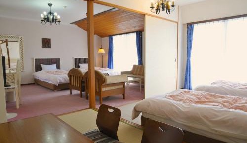 Family Room with Tatami Area - Sea Side