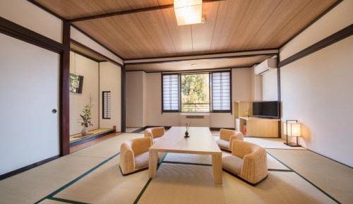 Superior Family Room