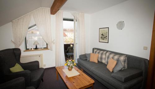 One-Bedroom Apartment with Balcony