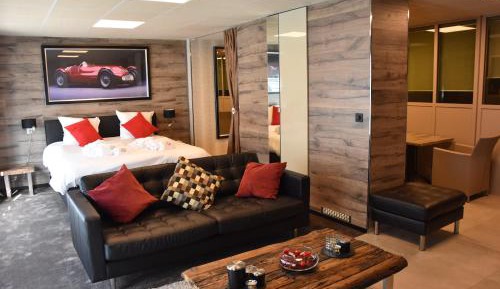 Superior Family Room