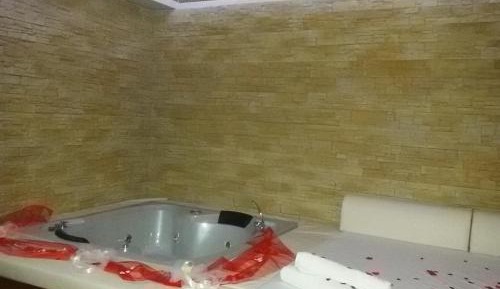 King Room with Spa Bath