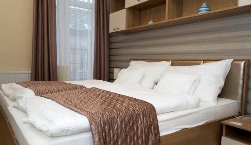 Deluxe Double or Twin Room with Balcony
