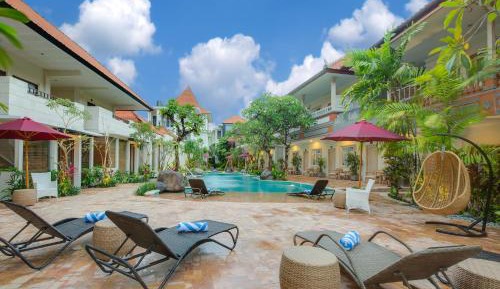 Lagoon Pool View Double Bed