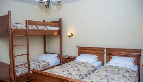 Quadruple Room with Private Bathroom