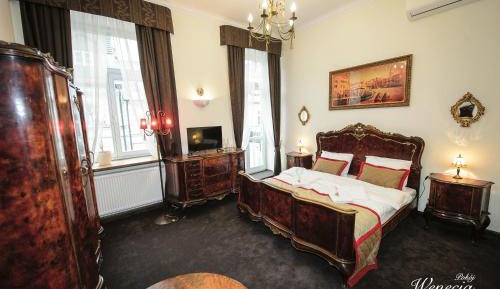 King Room with Balcony