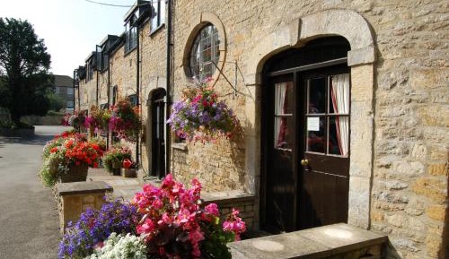 Standard Double Room (Coach House)