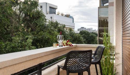 Two-Bedroom Apartment with Balcony