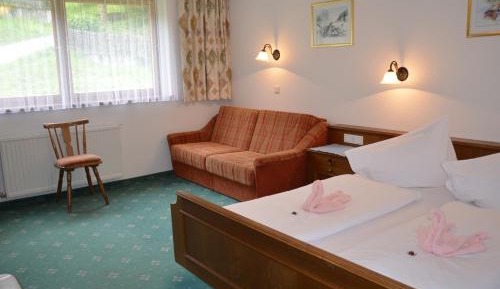 Double Room with Extra Bed 02