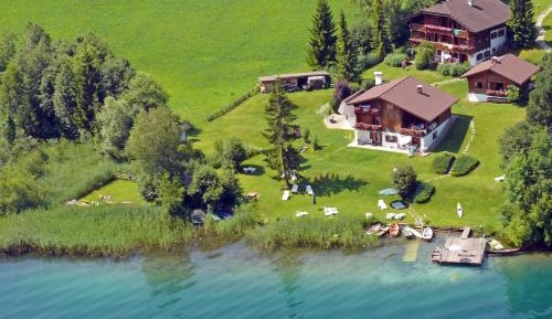 Apartment with Lake View