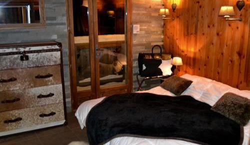 Double Room with Mountain View