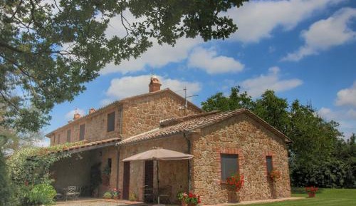 Seven-Bedroom Holiday Home