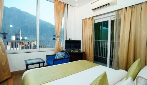 Double Room with Mountain View