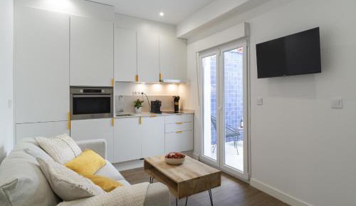 Apartment with Terrace