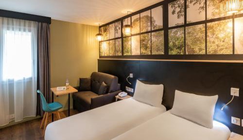 Standard Twin Room