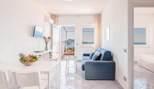 Superior Two-Bedroom Apartment with Terrace and Sea View