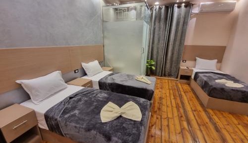 Comfort Triple Room
