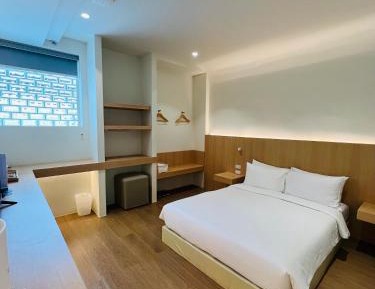 Queen Room