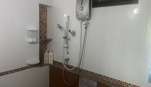 Single Bed in Mixed Dormitory Room