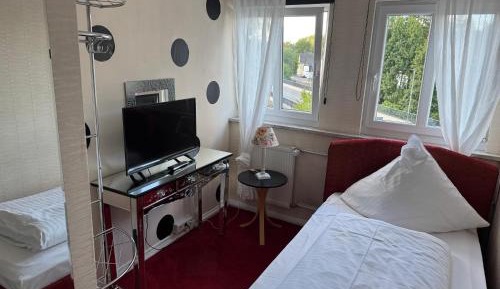 Single Room with Private Bathroom